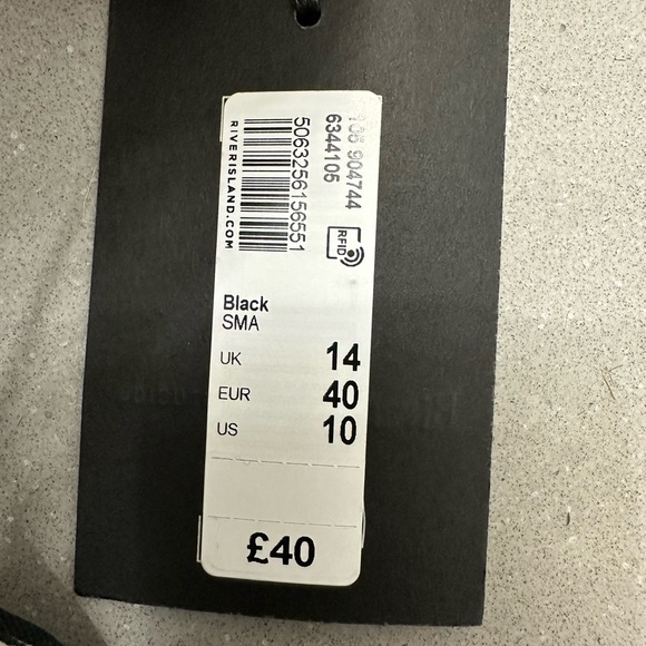 River Island Boyfiend Satin Black & White (off white) blouse - new with tags! - - Picture 4 of 5